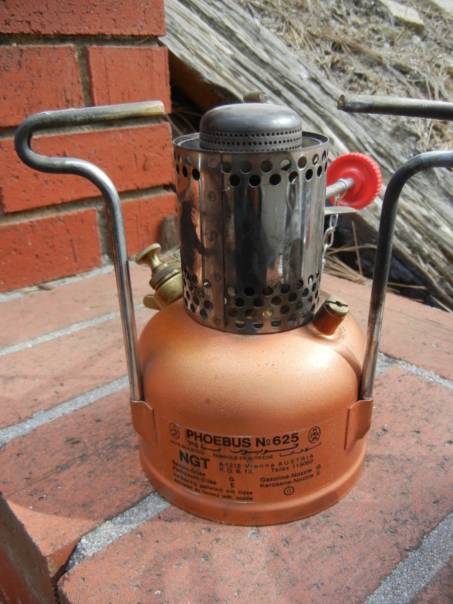Early Phoebus 725 vs Later 725, and 625. | Classic Camp Stoves