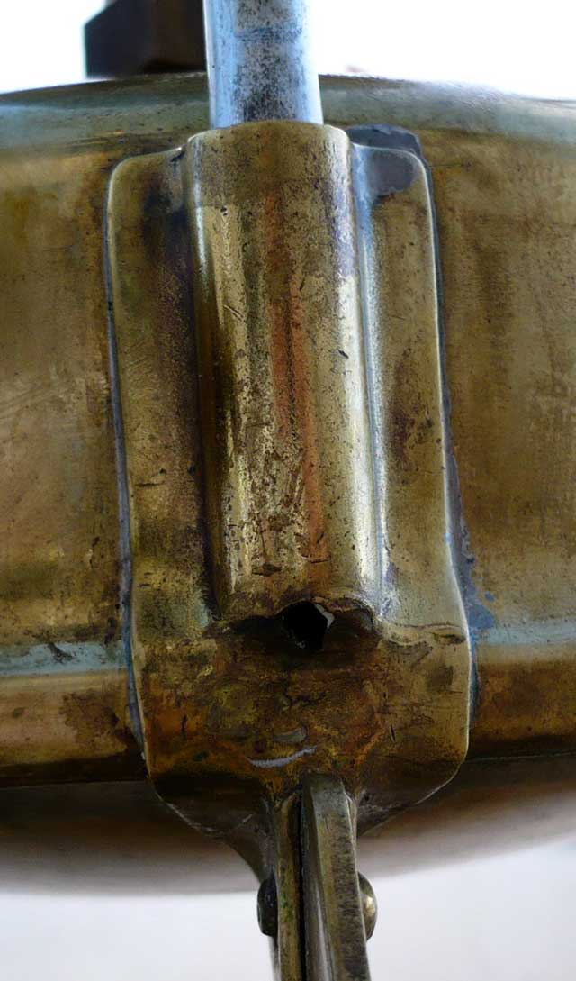 1291210148-Stove-337.-Drain-hole-1.jpg