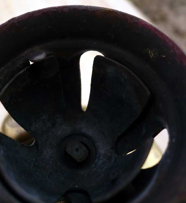 1293138762-1285693304-St_336_Pr-71-burner-4.jpg