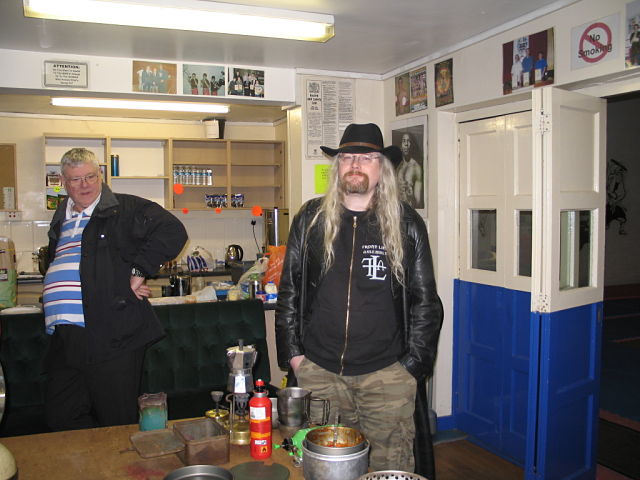 1296842108-IMG_0824_opt.jpg