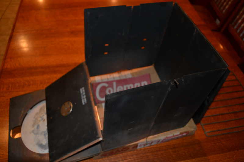 Vintage Coleman Camping CAMP STOVE Oven Model 5010A700 Folding