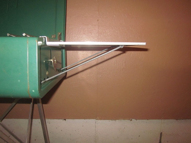 1317075432-001.jpg