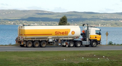 1317083262-Shell_tanker_truck_small.jpg