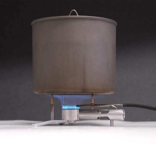 1323032488-Low_profile_stove.jpg