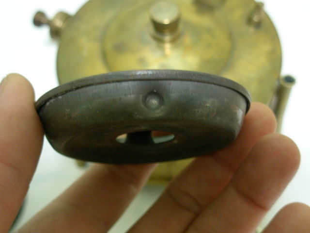 1357995427-PC240110_opt.jpg
