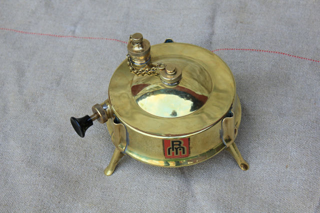 RM No. 331A - brass - late 1960's (?) | Classic Camp Stoves