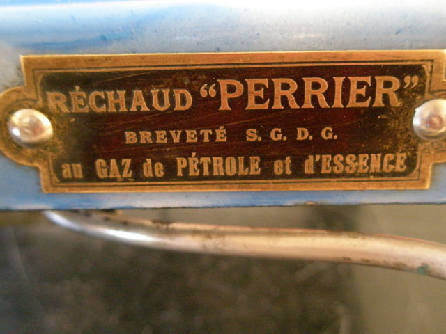 1415280238-PB052225_opt.jpg