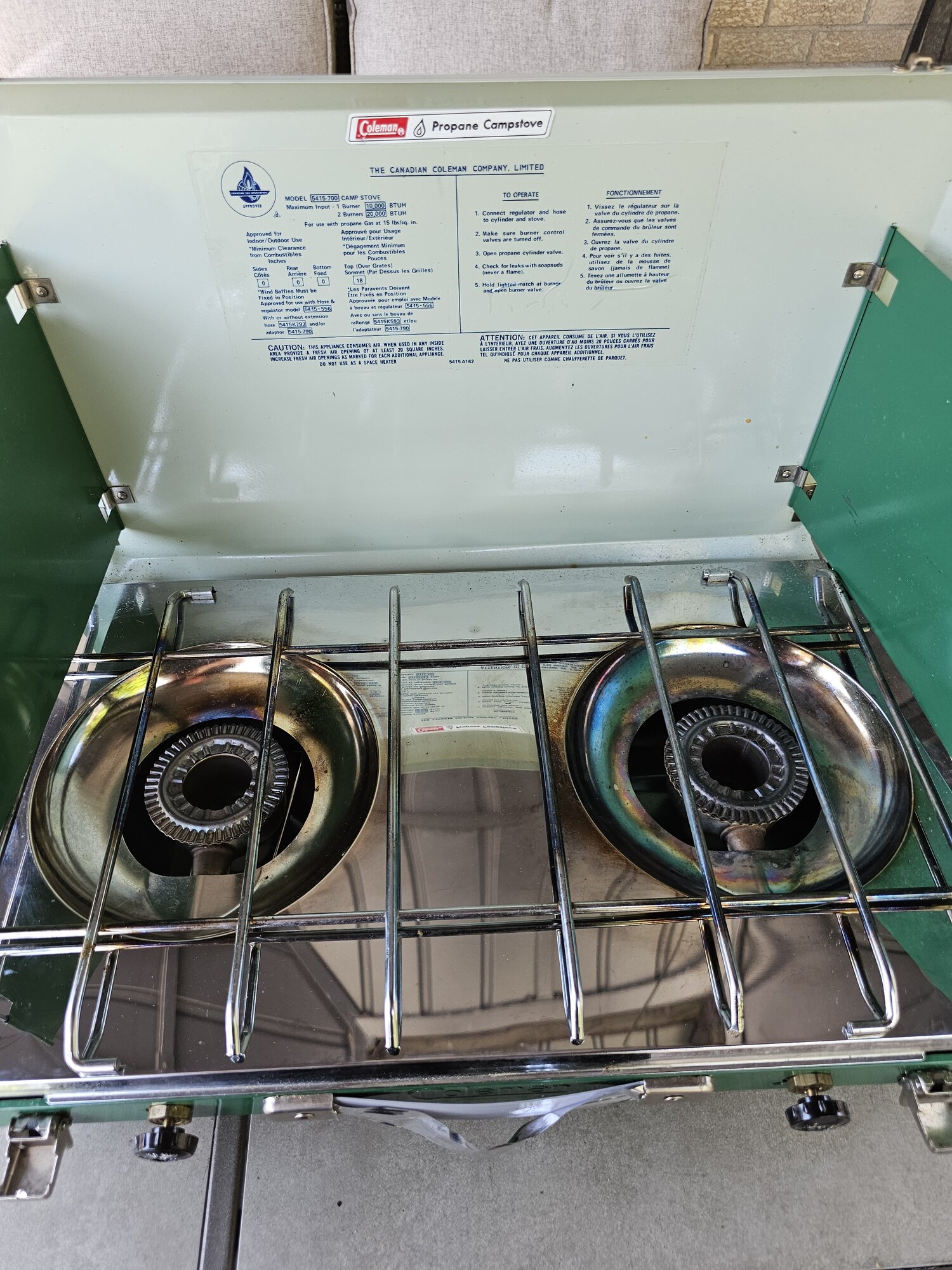 Canada Coleman stove, model 5415-700 | Classic Camp Stoves