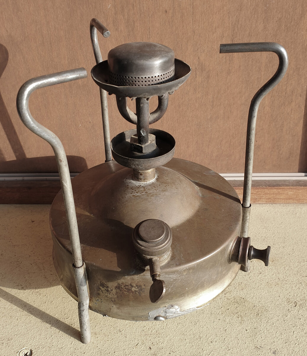 BAT 2/607 (Made in GDR) Classic Camp Stoves