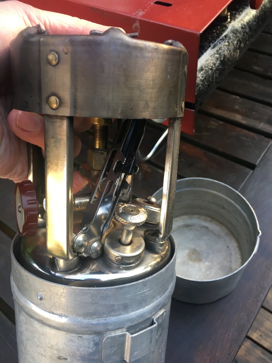 Canister stand for canistermounted ‘gassie’ stove Classic Camp Stoves