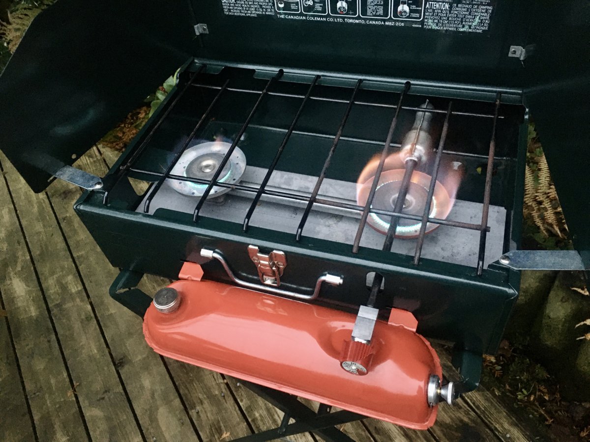 Canadian Coleman 431 EasiLite stove 1988 date Classic Camp Stoves