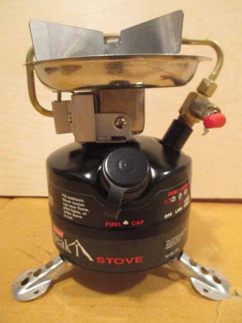 Coleman Peak 1 Feather 400 Aug. 2003 | Classic Camp Stoves