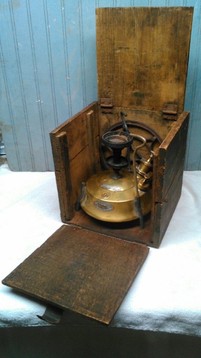 Juwel Stove in Box.jpg