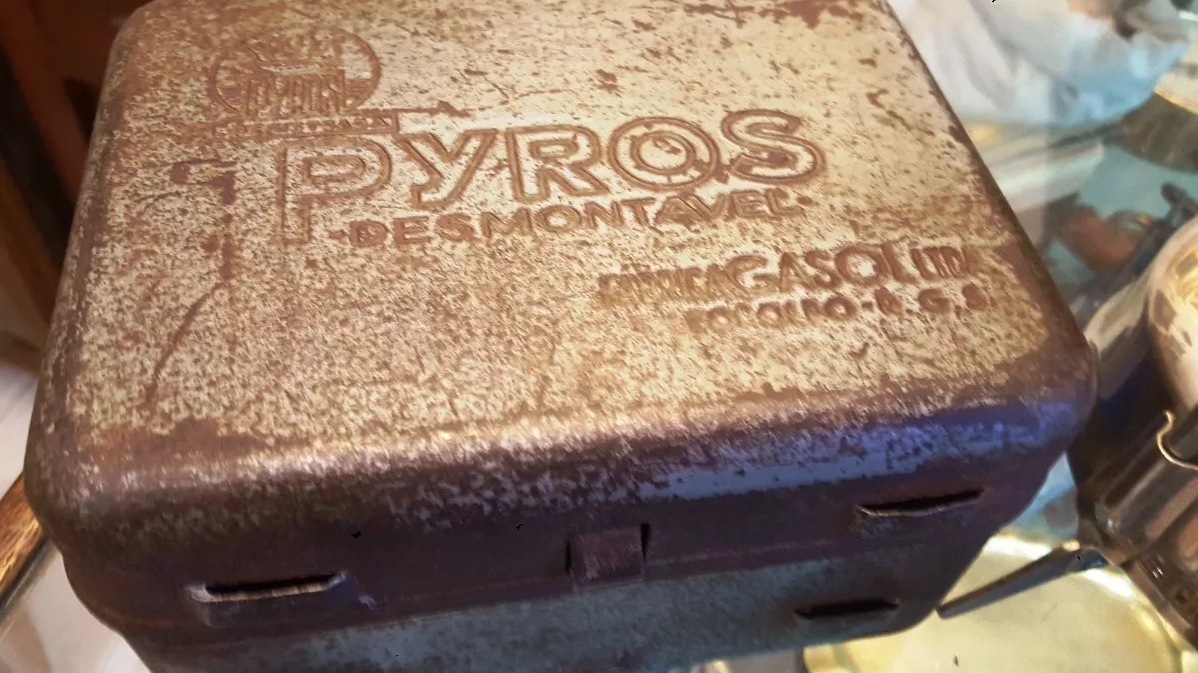 Pyros 00 Brasil_06.jpg