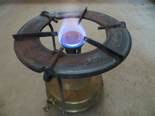 Radius 7 Davis Lk D 96 stove 001_opt.jpg