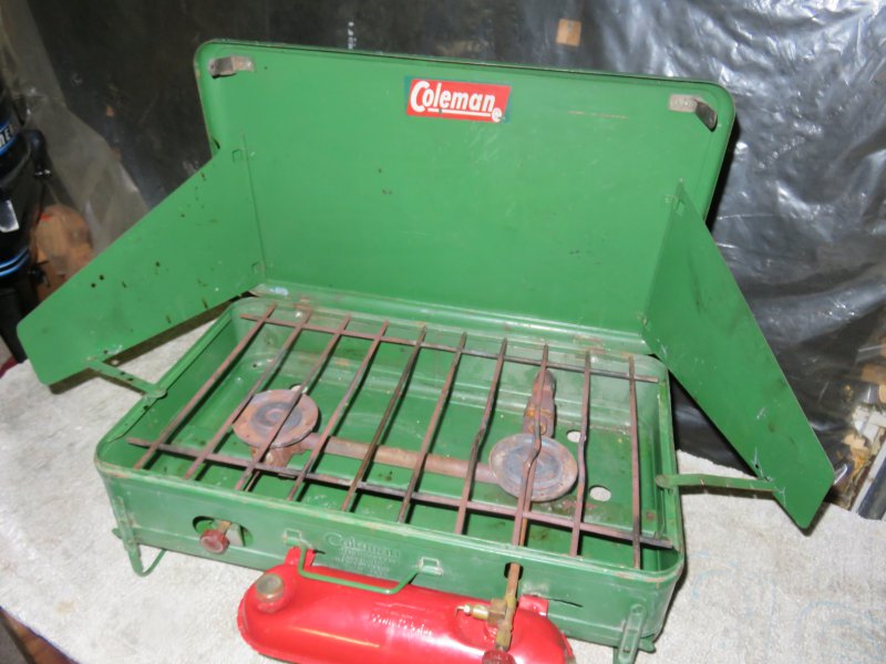 Canadian Coleman 414 | Classic Camp Stoves