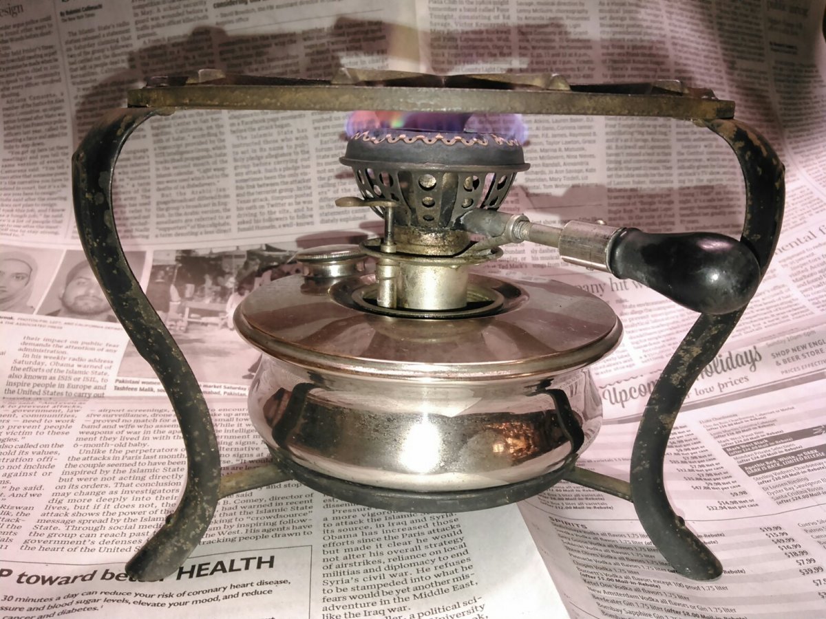 Sternau Vapor Lamp Controls.jpeg