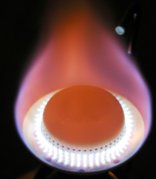 1222256254-a_flame_close_2.jpg
