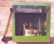 1210197797-primus_biscuit_tin.jpg