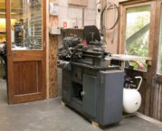 1301423583-Boxford-lathe1.jpg
